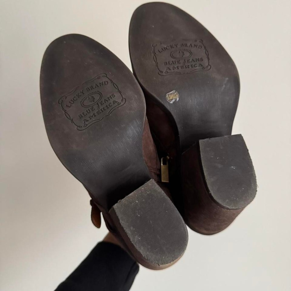 Lucky Brand chocolate brown suede ankle boot Size 8.5 - Picture 7 of 8